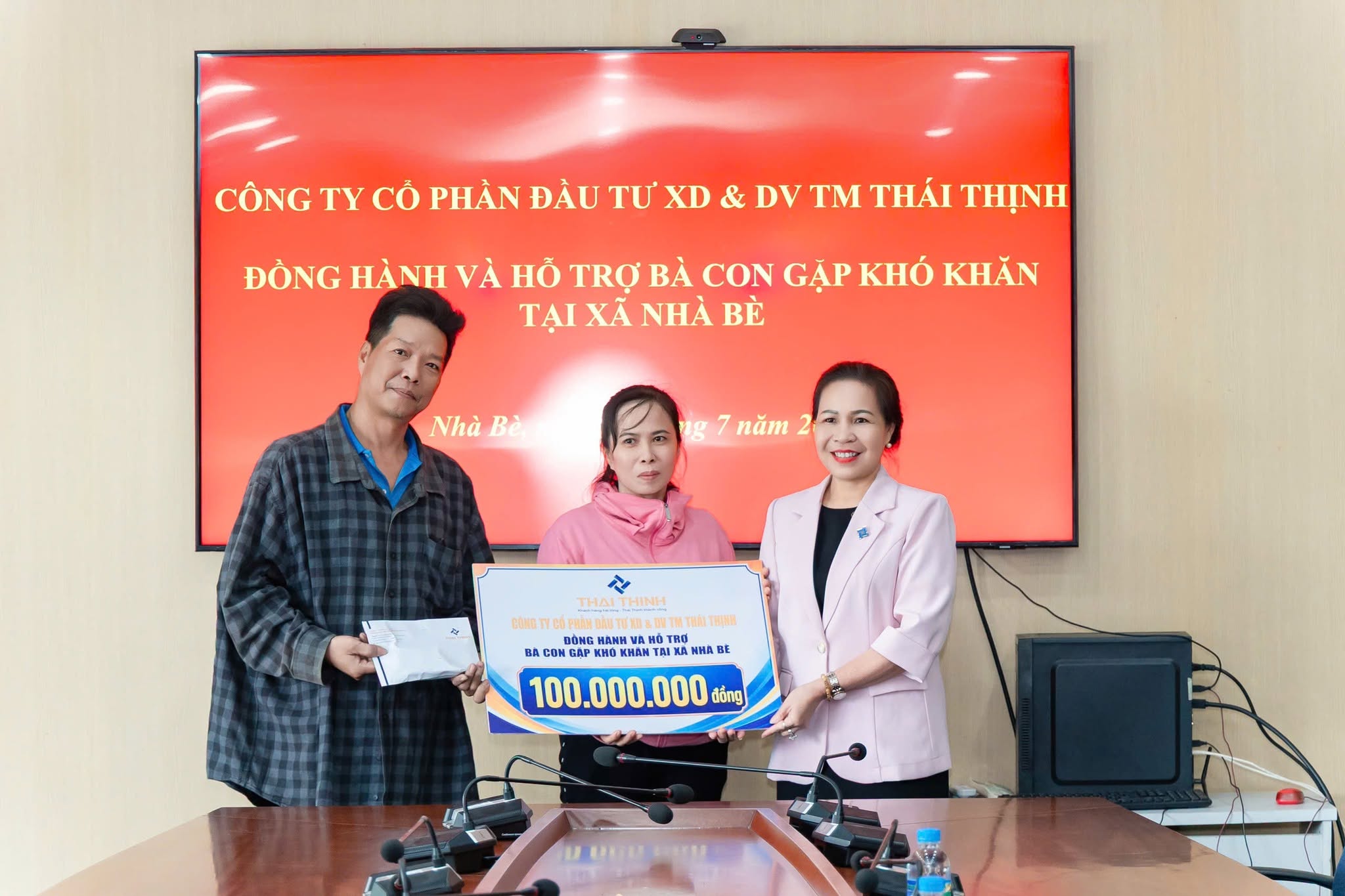 THÁI THỊNH CHUNG TAY SẺ CHIA, ĐỒNG HÀNH CÙNG BÀ CON XÃ NHÀ BÈ
