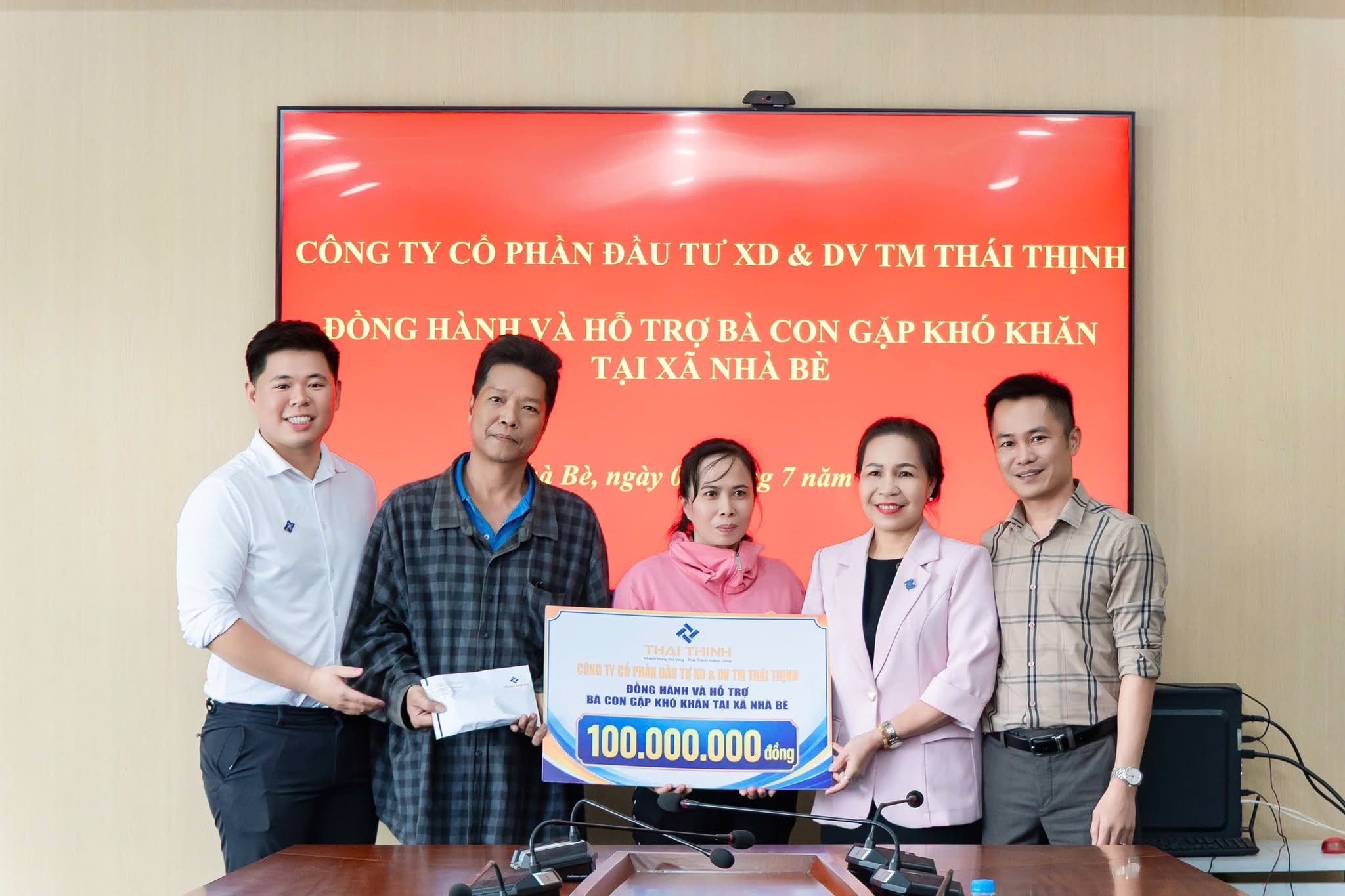THÁI THỊNH CHUNG TAY SẺ CHIA, ĐỒNG HÀNH CÙNG BÀ CON XÃ NHÀ BÈ